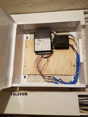 instalacja wielolokatorska domofon PROEL_Resized_1